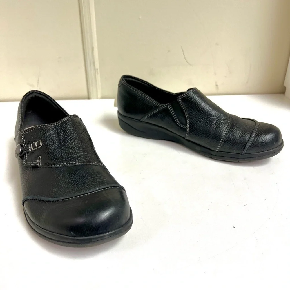 Clarks Cheyn Misha Loafer Flat Black comfort shoes leather women’s size 9.5M